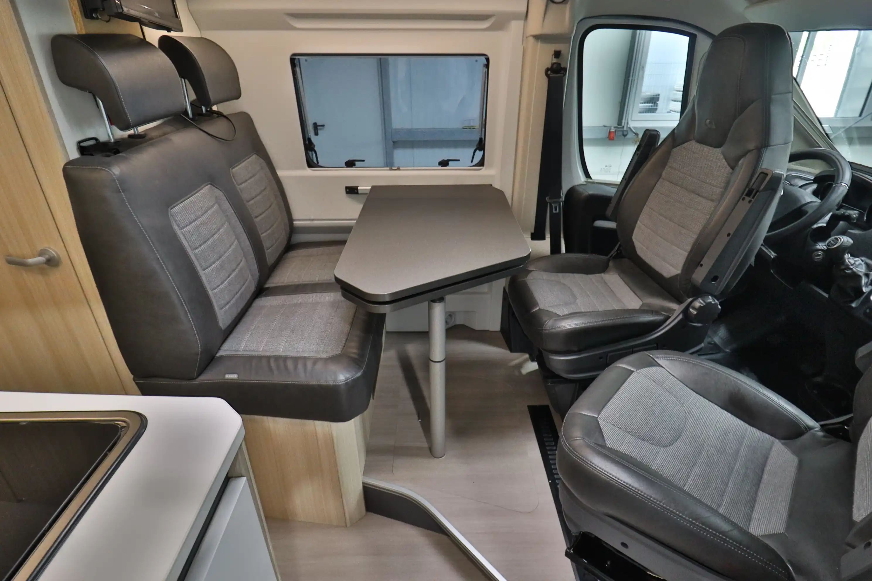 ADRIA Twin 600 SP Axess